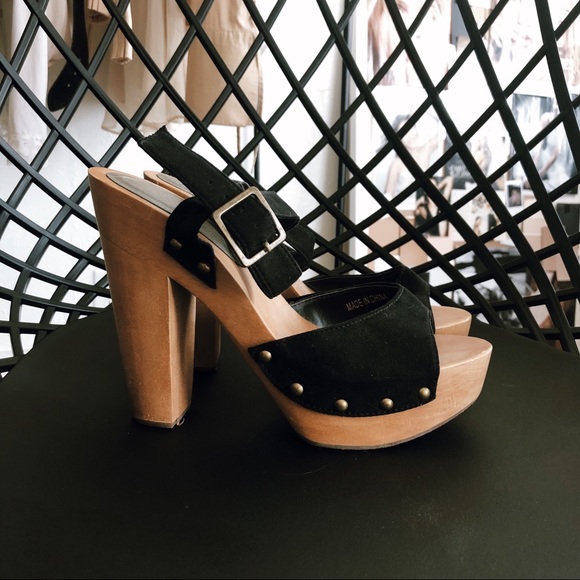 Shoes - Wood/Black Heel